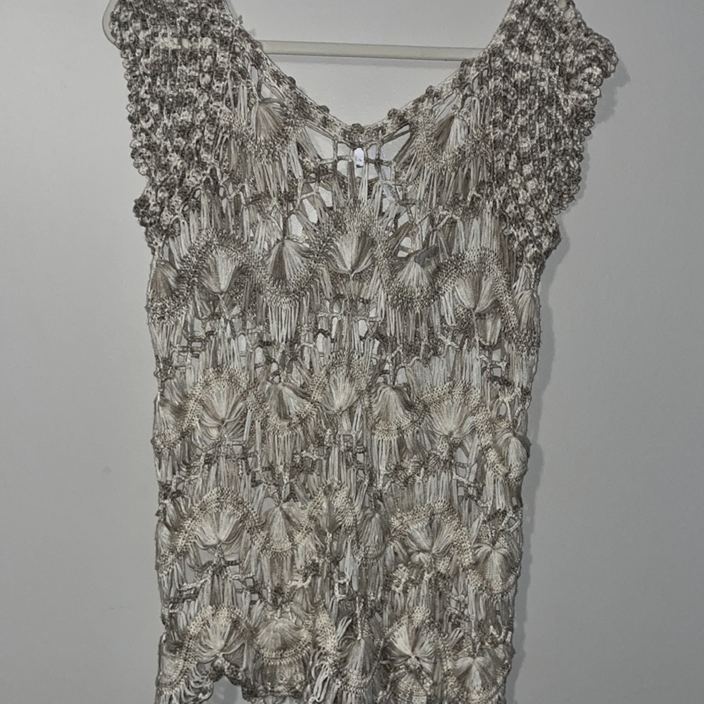 Morning Apple Crochet Short Sleeve Sweater. Size Large. Cream, Tan Color - Picture 5 of 5